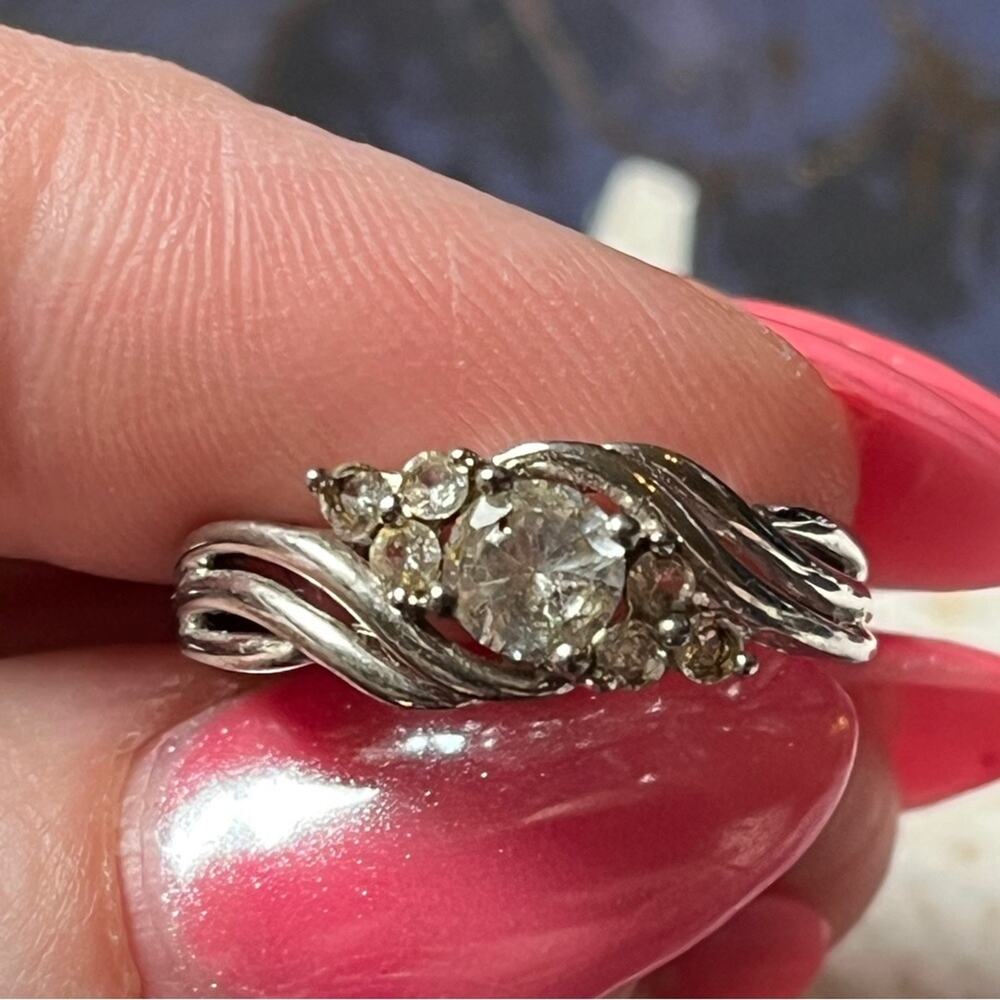 Estate SUN 925 sterling silver CZ twitsted women's ring size 6.75 D3